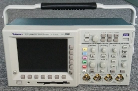 4ͨ����(sh��)��ʾ����/Tektronix�s�ԈD